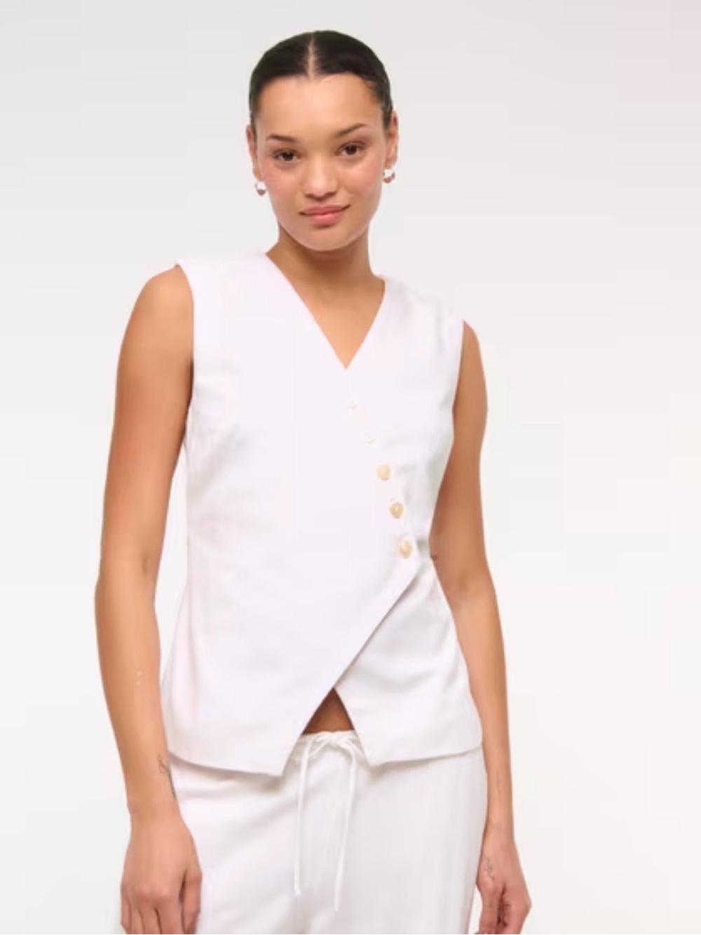 Abercrombie & Fitch Asymmetrical Linen-Blend Vest